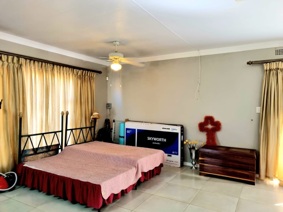 4 Bedroom Property for Sale in El Toro Park Northern Cape